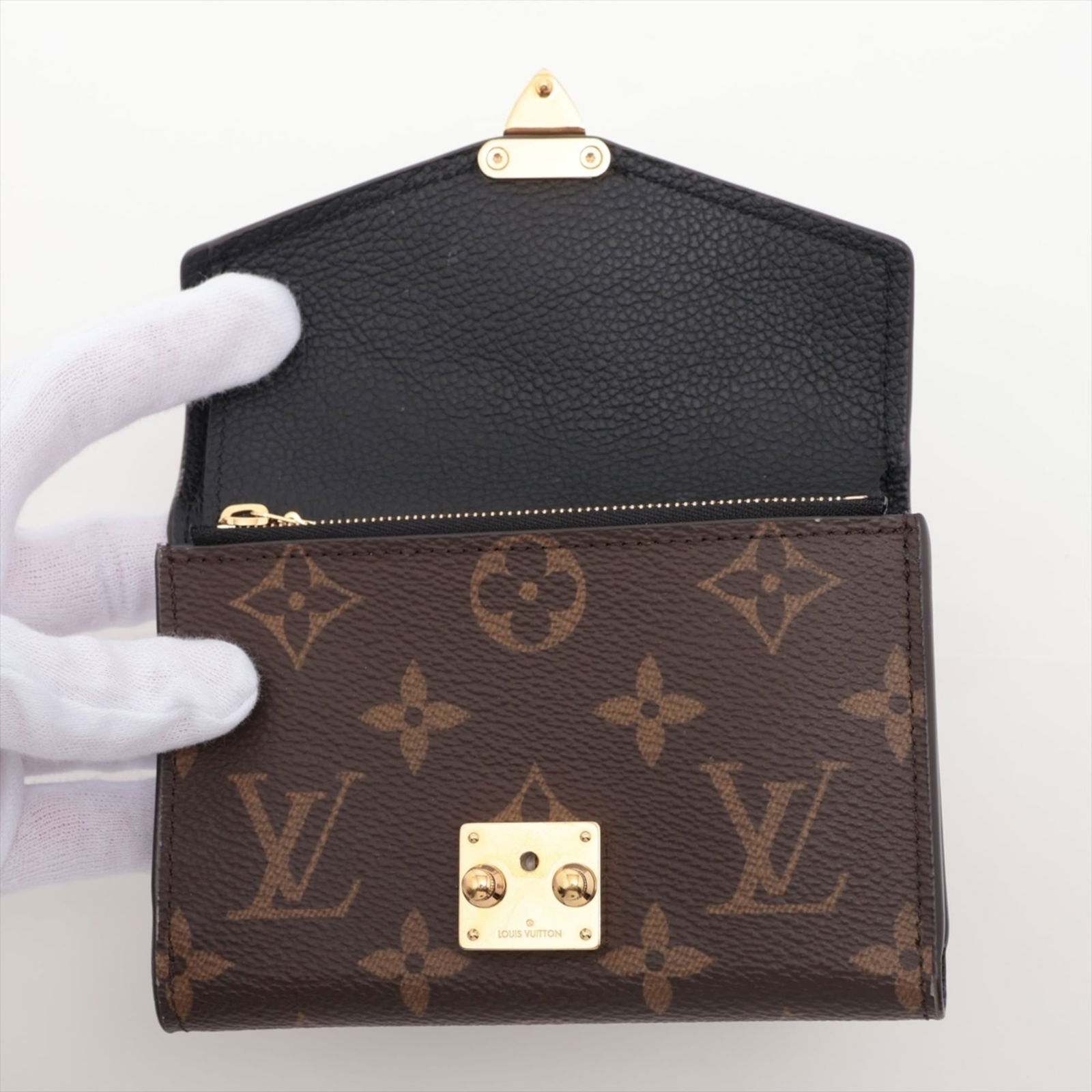 Monogram Louis Vuitton Wallet (Tri-Fold) - 4