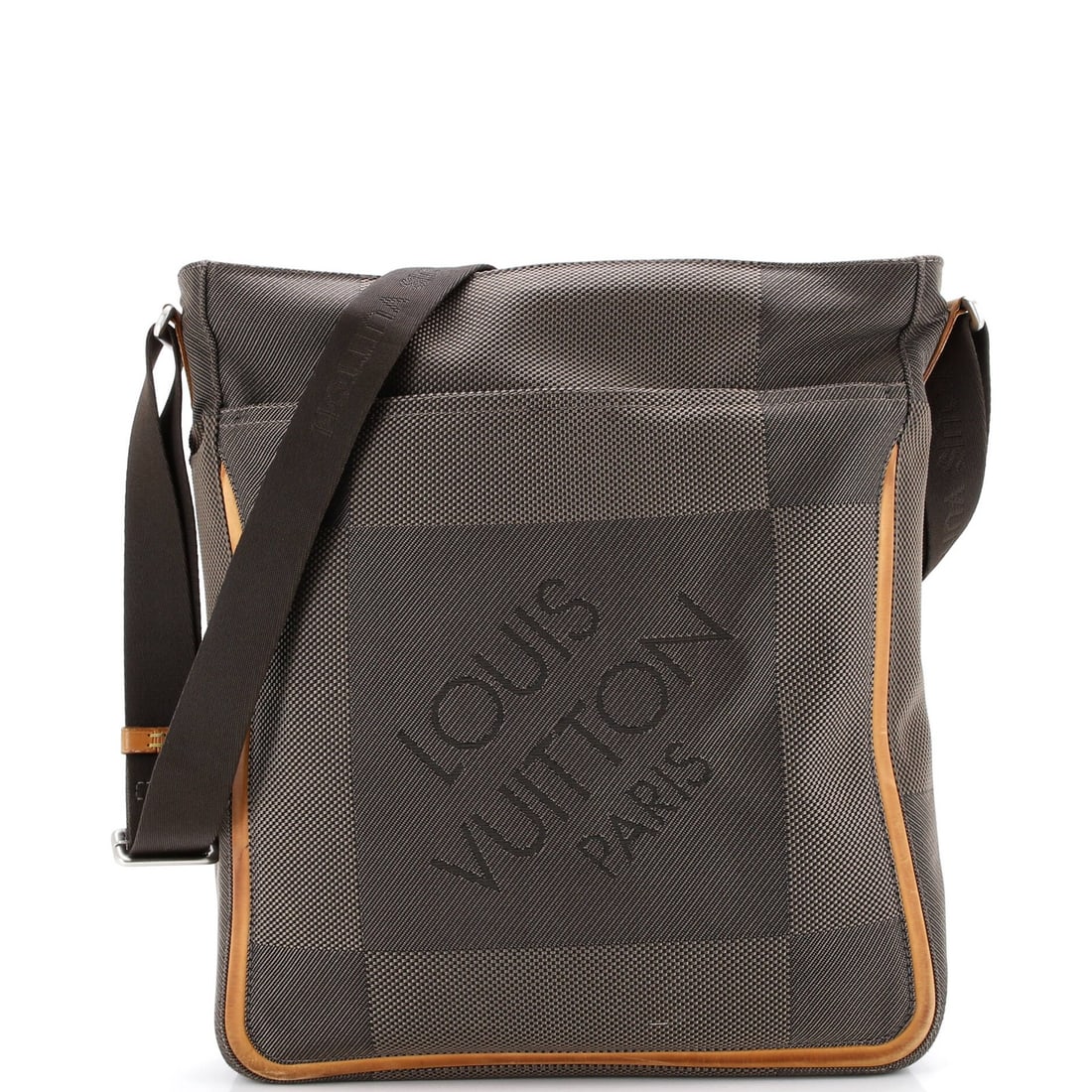 Canvas Louis Vuitton Compagnon Messenger Bag Damier Geant: Canvas Louis Vuitton Compagnon Messenger Bag Damier Geant This listing features Canvas Louis Vuitton Compagnon Messenger Bag Damier Geant. Item specifics are provided below. Item Specifics: Brand: Lou