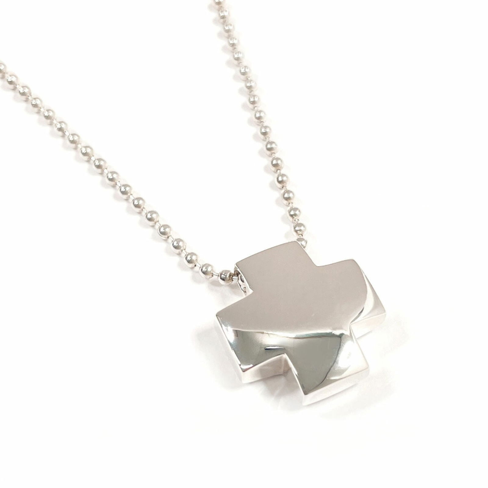 Unisex - TIFFANY & Co. Tiffany Roman Cross Necklace - 925 Sterling Silver: Unisex - TIFFANY & Co. Tiffany Roman Cross Necklace - 925 Sterling Silver This listing features Unisex - TIFFANY & Co. Tiffany Roman Cross Necklace - 925 Sterling Silver. Item specifics are provided b