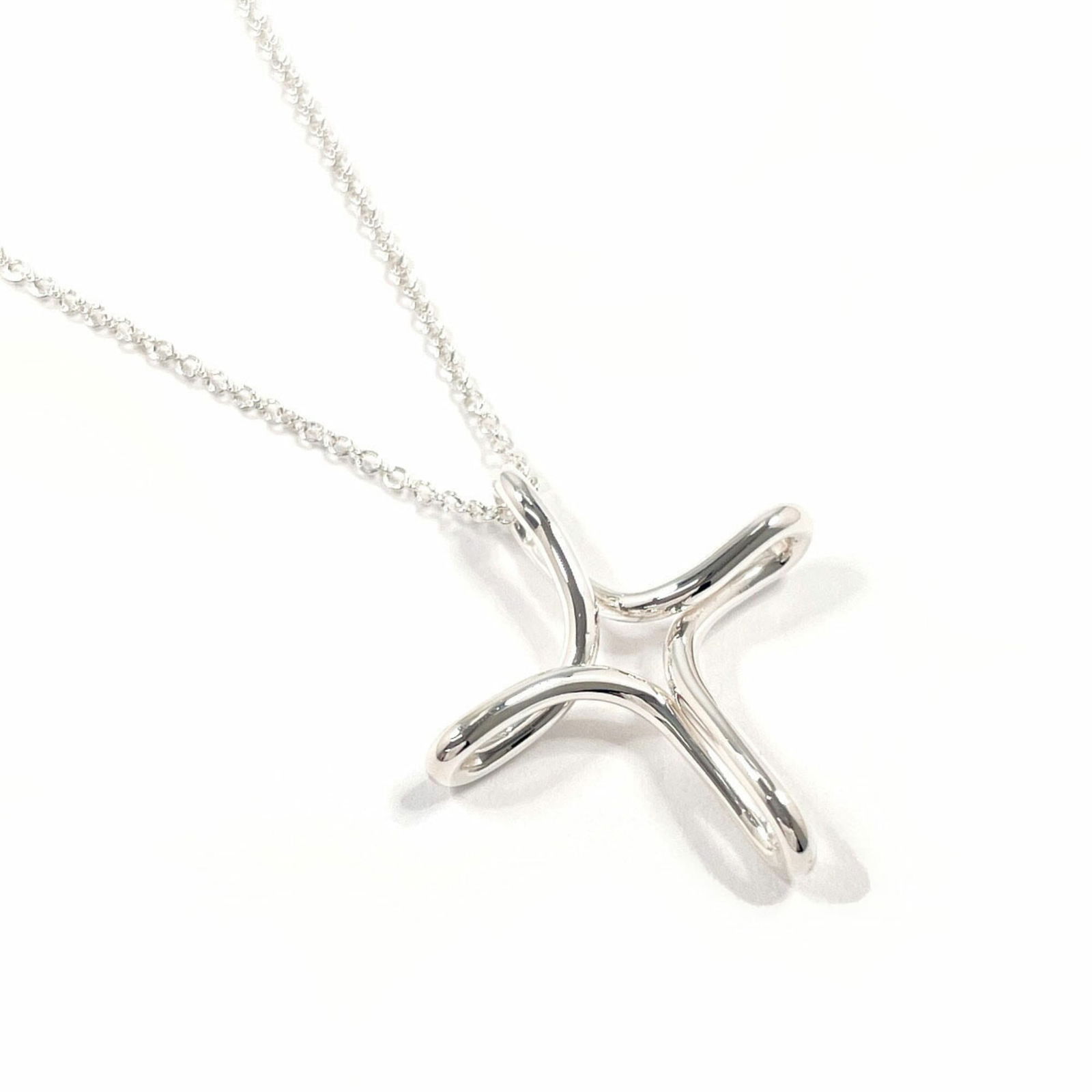 Women TIFFANY & Co. Tiffany Infinity Cross Elsa Peretti Necklace in 925 Sterling Silver for: Women TIFFANY & Co. Tiffany Infinity Cross Elsa Peretti Necklace in 925 Sterling Silver for This listing features Women TIFFANY & Co. Tiffany Infinity Cross Elsa Peretti Necklace in 925 Sterling Silve