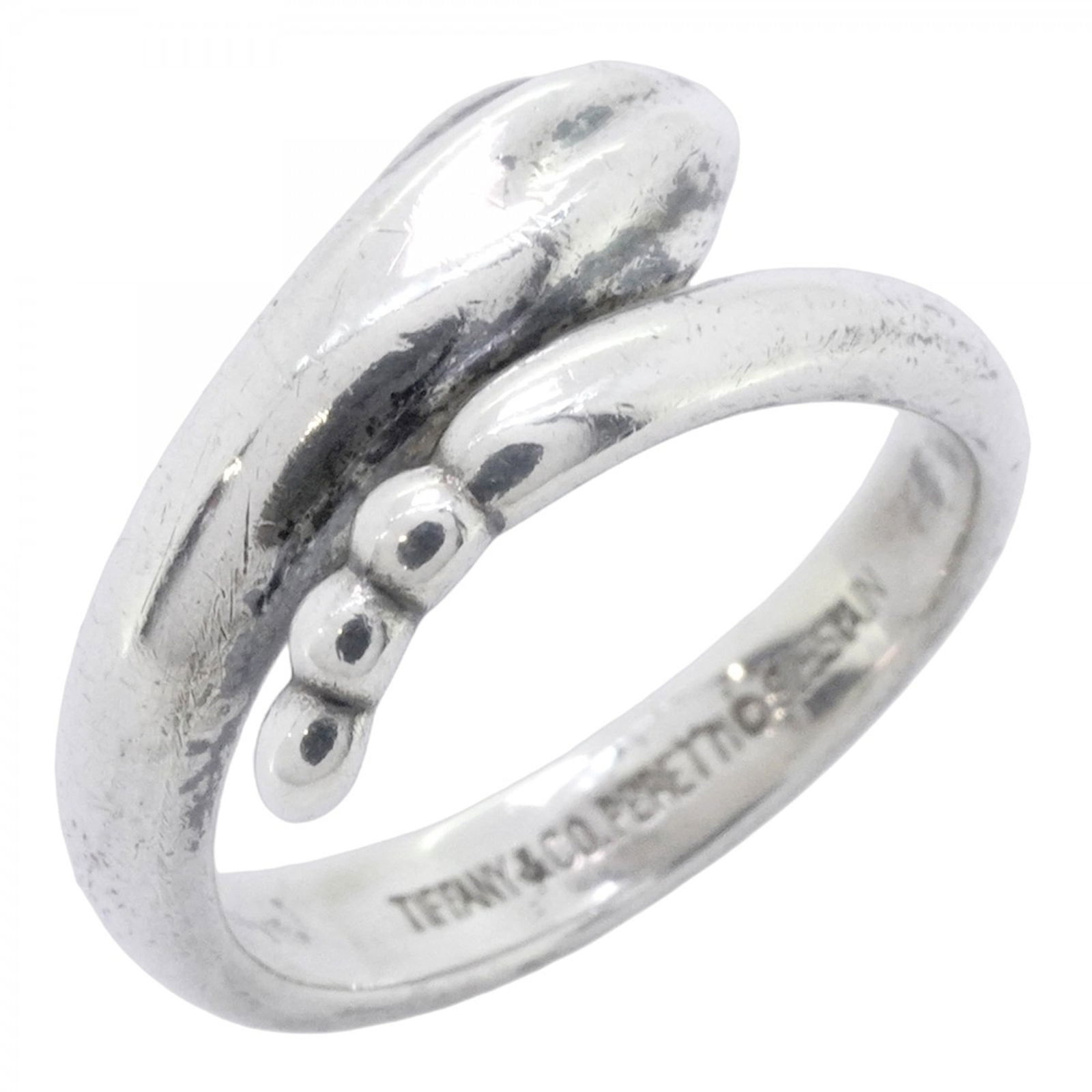 925 Tiffany Band Ring Silver: 925 Tiffany Band Ring Silver This listing features 925 Tiffany Band Ring Silver. Item specifics are provided below. Item Specifics: Brand: Tiffany Type: Band Ring Gender: Women Material: Silver 925 Us
