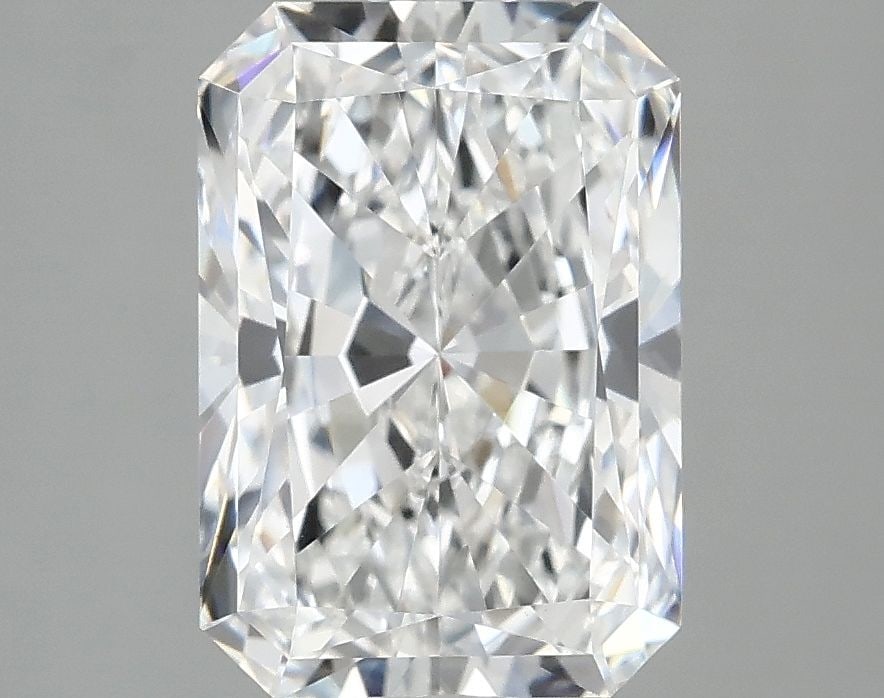 Loose Lab Diamond - IGI Radiant 3.03ct E VVS2: Loose Lab Diamond - IGI Radiant 3.03ct E VVS2 This listing features Loose Lab Diamond - IGI Radiant 3.03ct E VVS2. Item specifics are provided below. Item Specifics: Source: This Is A Real Diamond Gro