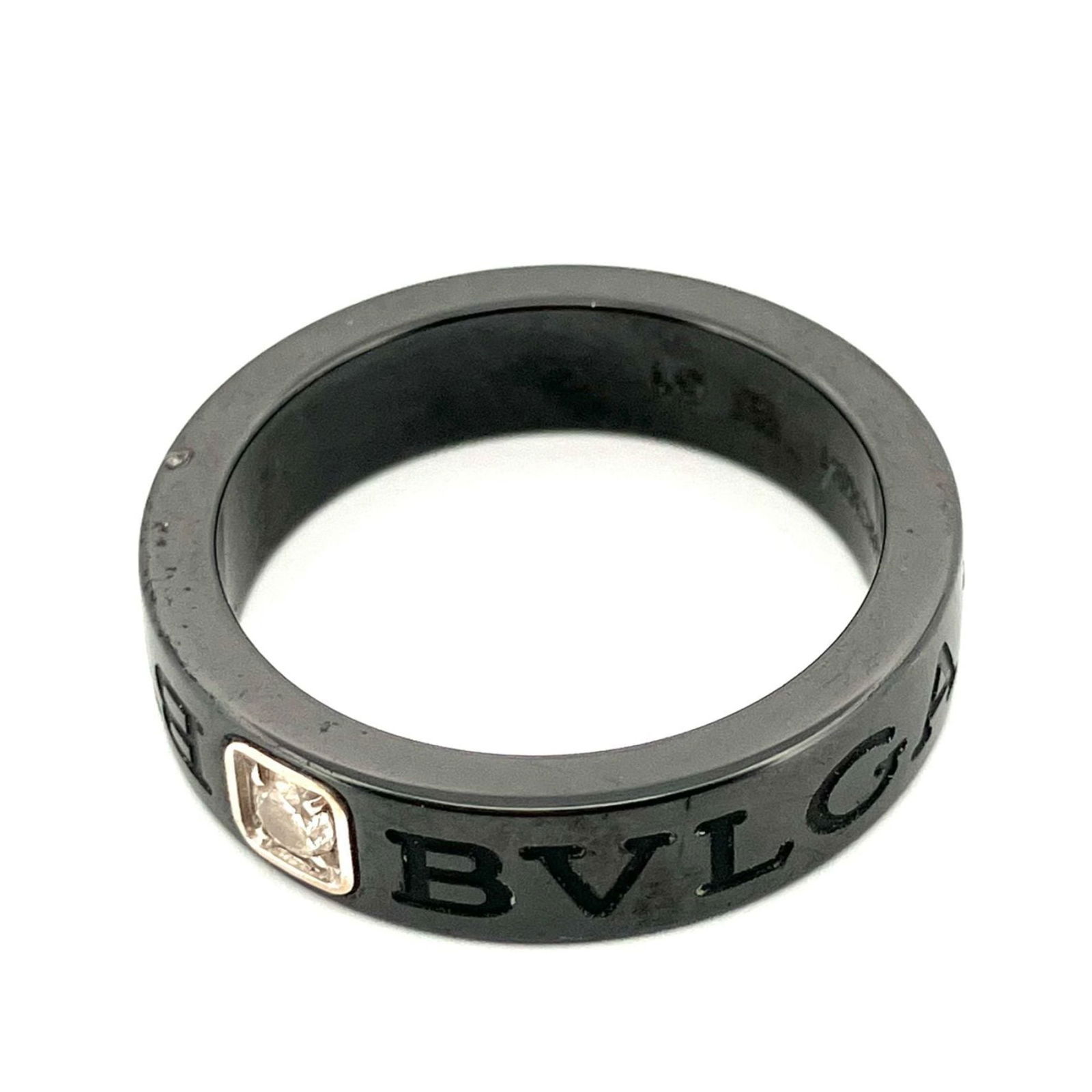 White Gold (18K) - Bvlgari Band Ring Ceramic: White Gold (18K) - Bvlgari Band Ring Ceramic This listing features White Gold (18K) - Bvlgari Band Ring Ceramic. Item specifics are provided below. Item Specifics: Brand: Bvlgari Type: Band Ring