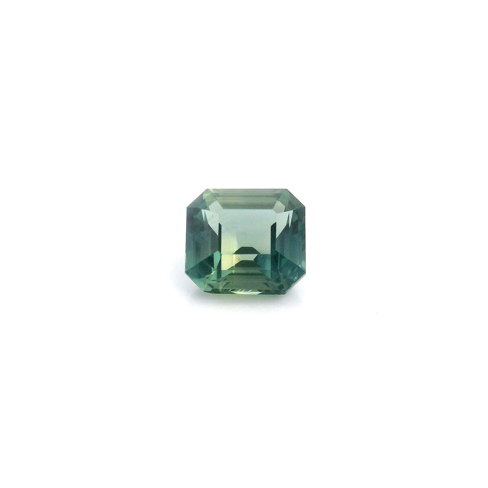 Loose Sapphire Gemstone - GSI Octagonal 1.5ct Blue EC: Loose Sapphire Gemstone - GSI Octagonal 1.5ct Blue EC This listing features Loose Sapphire Gemstone - GSI Octagonal 1.5ct Blue EC. Item specifics are provided below. Item Specifics: Type: Sapphire Car