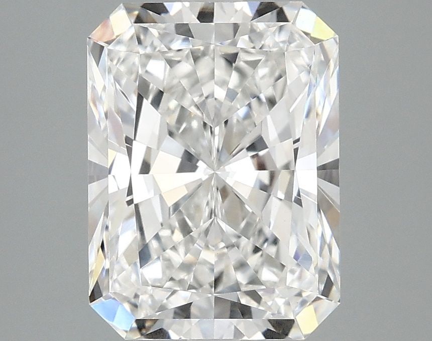 Loose Lab Diamond - IGI Radiant 3.09ct E VVS2: Loose Lab Diamond - IGI Radiant 3.09ct E VVS2 This listing features Loose Lab Diamond - IGI Radiant 3.09ct E VVS2. Item specifics are provided below. Item Specifics: Source: This Is A Real Diamond