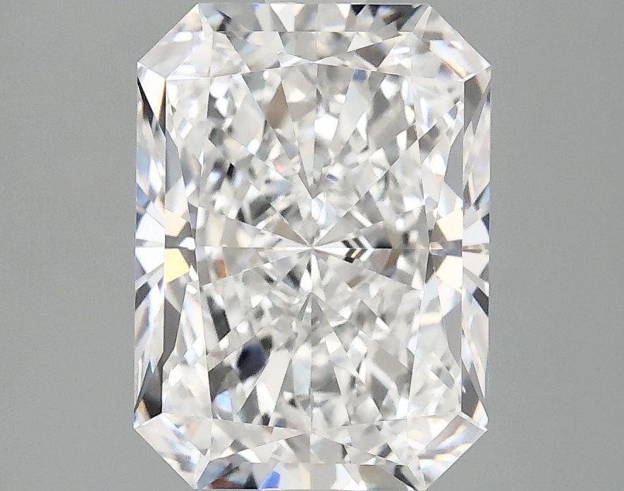 Loose Lab Diamond - IGI Radiant 3.05ct E VVS2: Loose Lab Diamond - IGI Radiant 3.05ct E VVS2 This listing features Loose Lab Diamond - IGI Radiant 3.05ct E VVS2. Item specifics are provided below. Item Specifics: Source: This Is A Real Diamond Gro