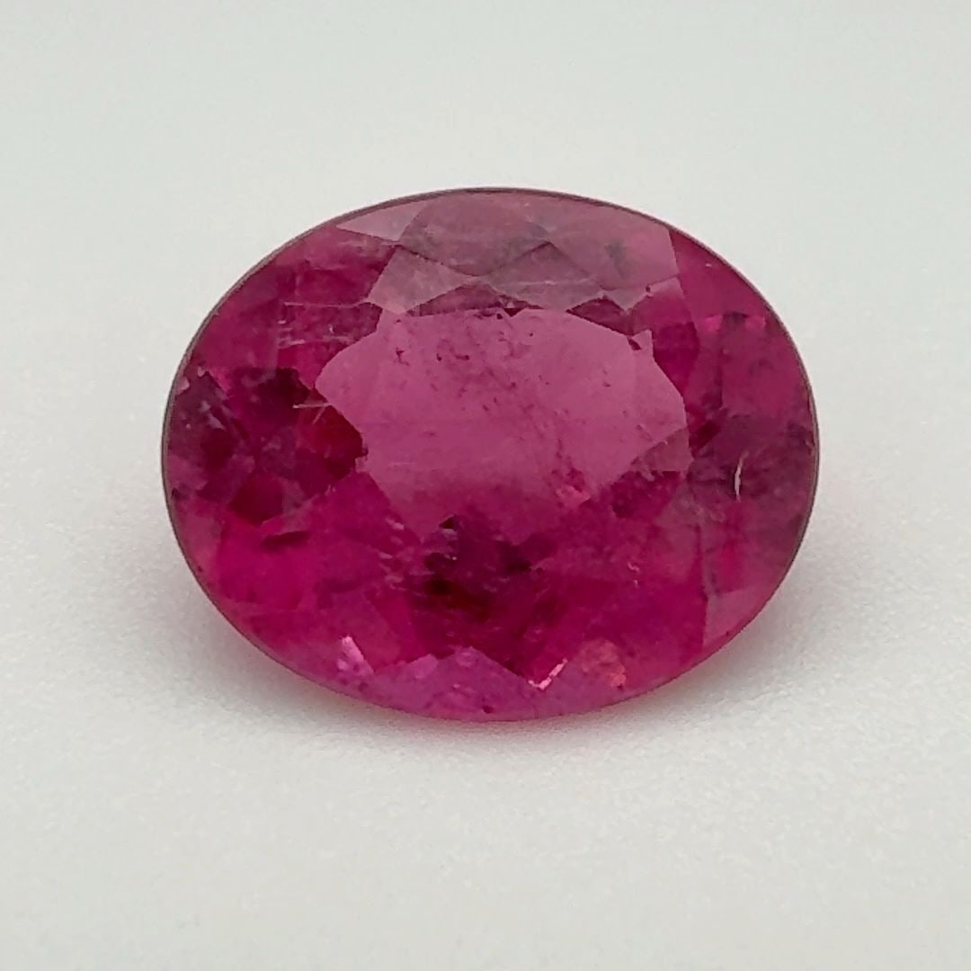 Loose Tourmaline Gemstone - Oval 4.91ct Pink MI: Loose Tourmaline Gemstone - Oval 4.91ct Pink MI This listing features Loose Tourmaline Gemstone - Oval 4.91ct Pink MI. Item specifics are provided below. Item Specifics: Type: Tourmaline Carat: 4.91 C