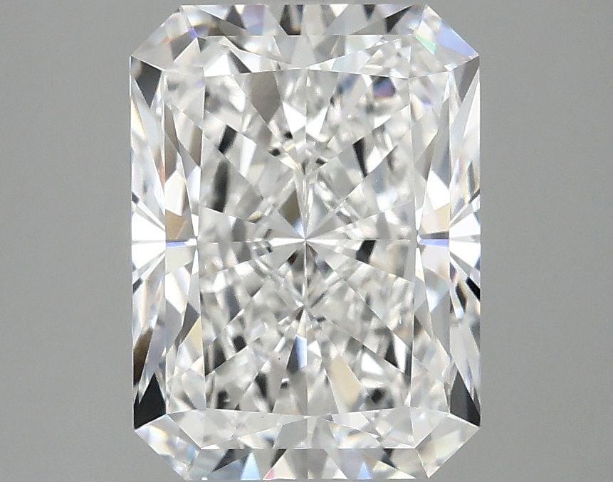 Loose Lab Diamond - IGI Radiant 3.04ct E VS1: Loose Lab Diamond - IGI Radiant 3.04ct E VS1 This listing features Loose Lab Diamond - IGI Radiant 3.04ct E VS1. Item specifics are provided below. Item Specifics: Source: This Is A Real Diamond Grown