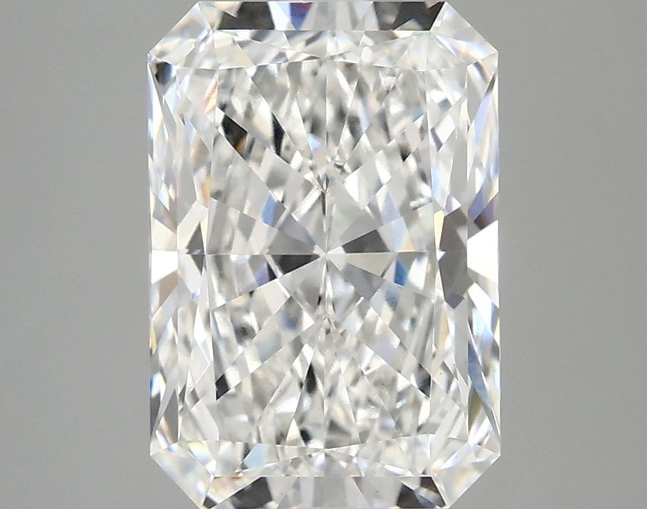Loose Lab Diamond - IGI Radiant 3.04ct E VS1: Loose Lab Diamond - IGI Radiant 3.04ct E VS1 This listing features Loose Lab Diamond - IGI Radiant 3.04ct E VS1. Item specifics are provided below. Item Specifics: Source: This Is A Real Diamond Grown