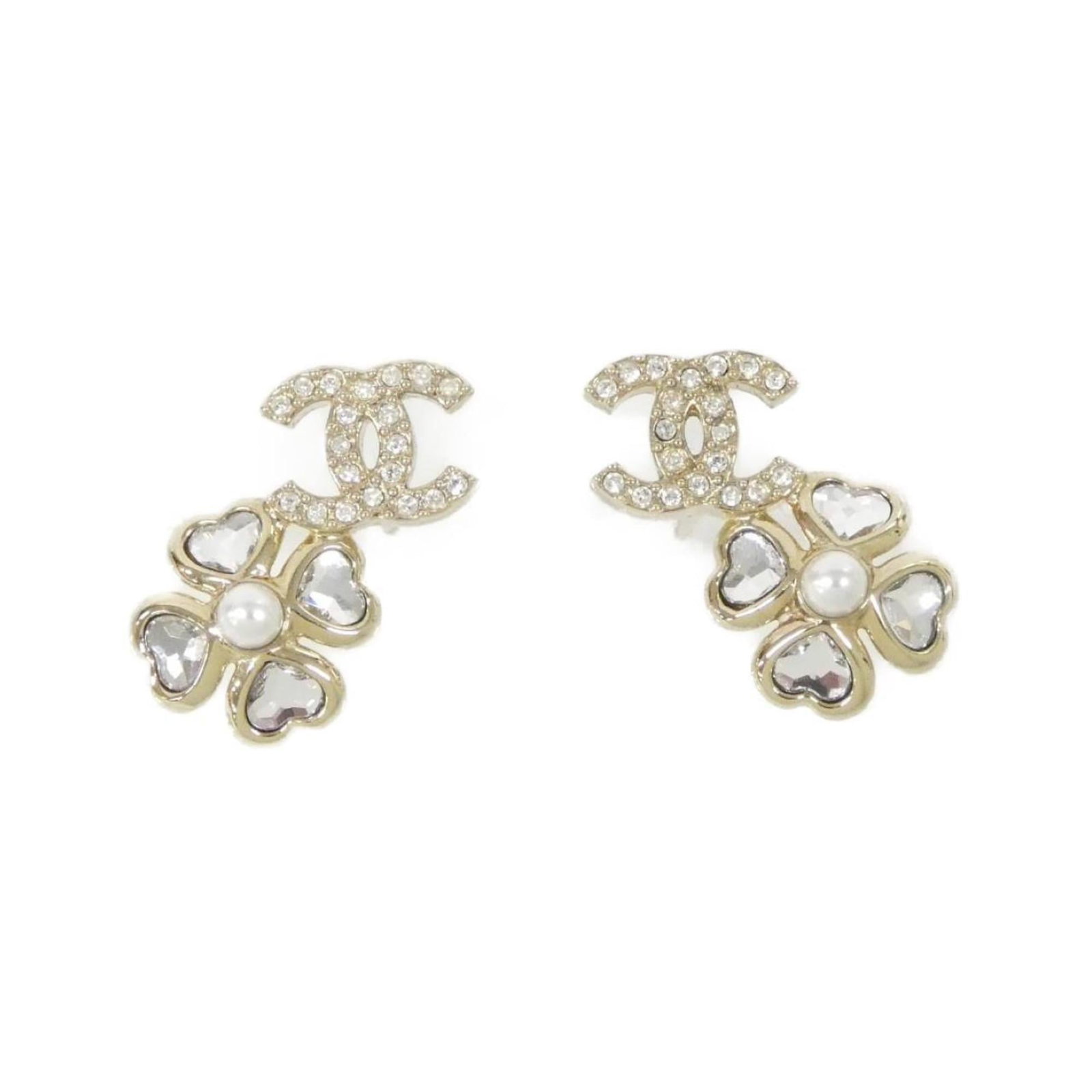 Earrings Chanel Stud: Earrings Chanel Stud This listing features Earrings Chanel Stud. Item specifics are provided below. Item Specifics: Brand: Chanel Type: Stud Earrings Gender: Women Color: Gold, Silver Stone: Artificia