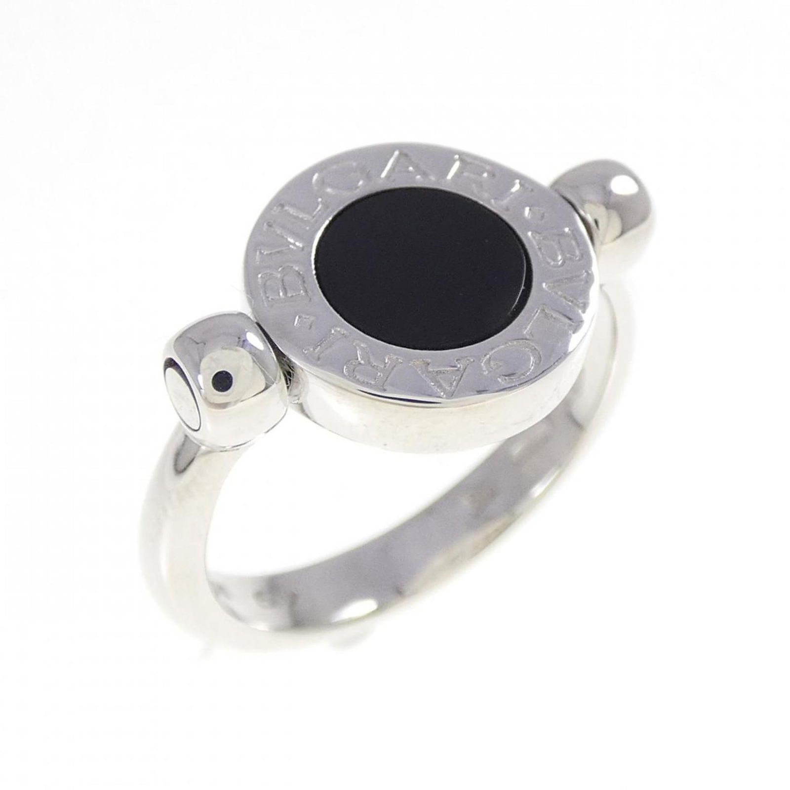 (18K) Bvlgari Band Ring White Gold: (18K) Bvlgari Band Ring White Gold This listing features (18K) Bvlgari Band Ring White Gold. Item specifics are provided below. Item Specifics: Brand: Bvlgari Type: Band Ring Gender: Women Color: Whit
