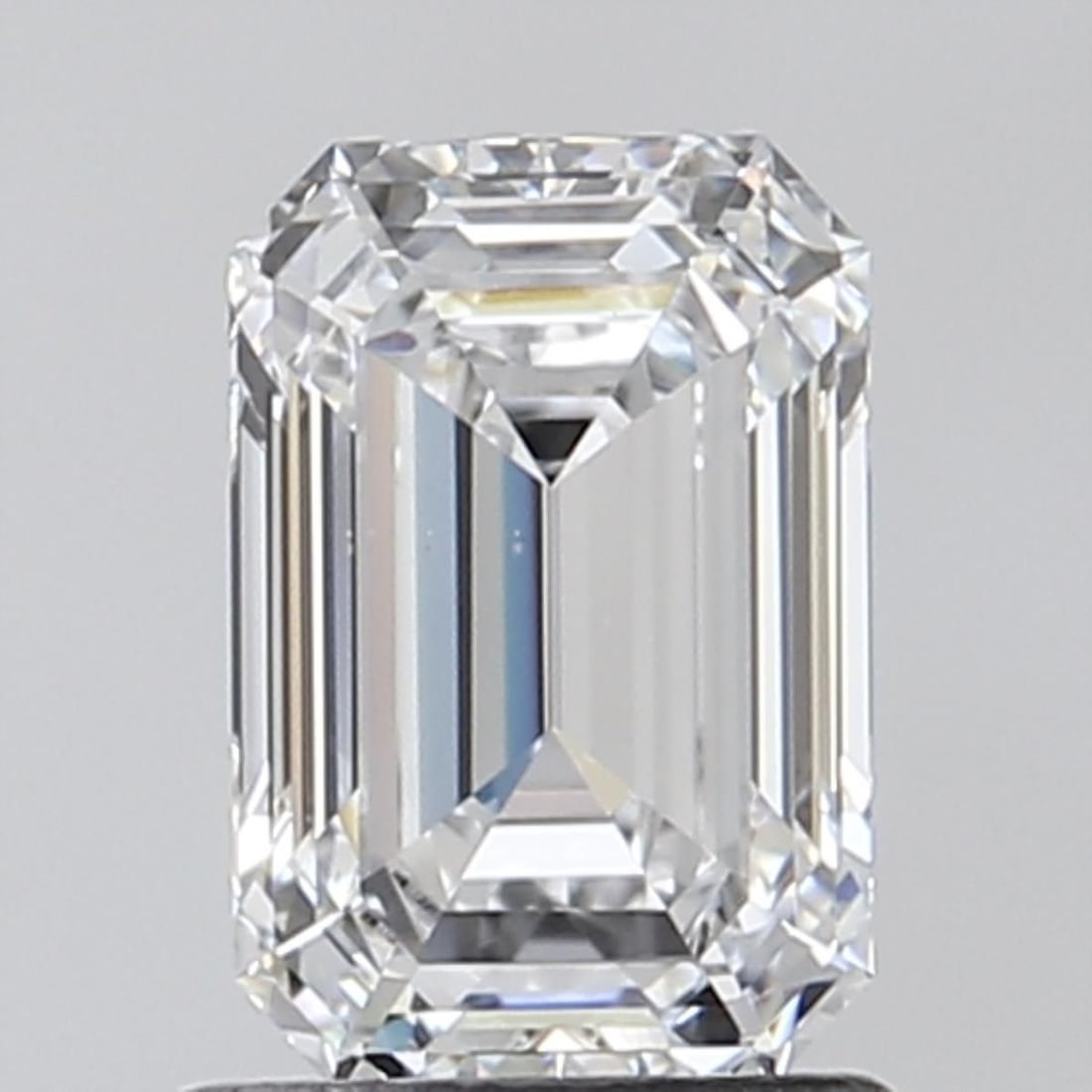 Loose Lab Diamond - IGI Emerald 1.06ct D VS2: Loose Lab Diamond - IGI Emerald 1.06ct D VS2 This listing features Loose Lab Diamond - IGI Emerald 1.06ct D VS2. Item specifics are provided below. Item Specifics: Source: This Is A Real Diamond Grown