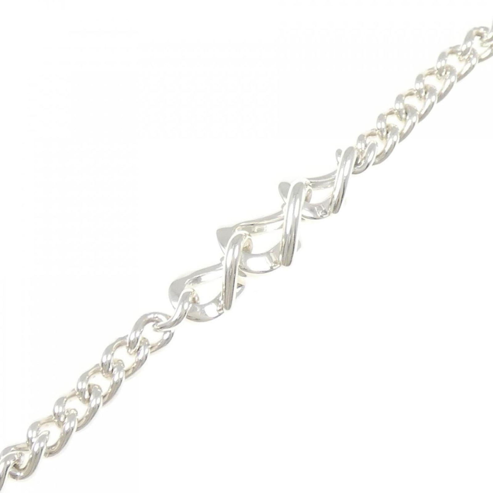 925 Tiffany Link Bracelet Silver: 925 Tiffany Link Bracelet Silver This listing features 925 Tiffany Link Bracelet Silver. Item specifics are provided below. Item Specifics: Brand: Tiffany Type: Link Bracelet Gender: Women Material: S