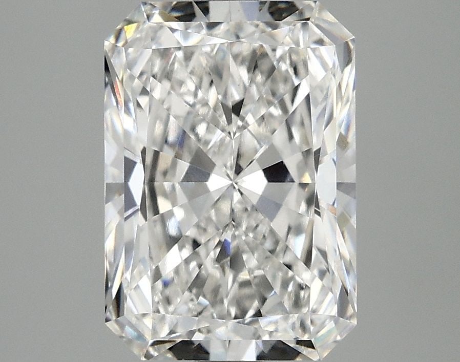Loose Lab Diamond - IGI Radiant 3.1ct E VS1: Loose Lab Diamond - IGI Radiant 3.1ct E VS1 This listing features Loose Lab Diamond - IGI Radiant 3.1ct E VS1. Item specifics are provided below. Item Specifics: Source: This Is A Real Diamond Grown