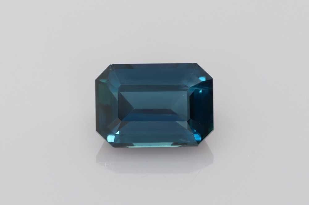 Loose Sapphire Gemstone - GIA Emerald 4.0ct Blue EC: Loose Sapphire Gemstone - GIA Emerald 4.0ct Blue EC This listing features Loose Sapphire Gemstone - GIA Emerald 4.0ct Blue EC. Item specifics are provided below. Item Specifics: Type: Sapphire Carat: