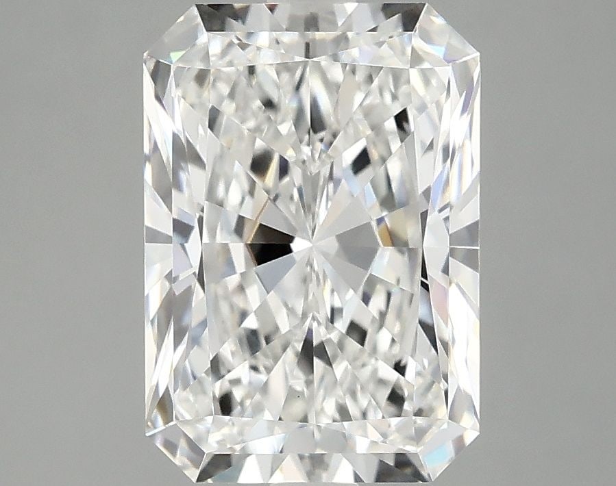 Loose Lab Diamond - IGI Radiant 3.04ct E VVS2: Loose Lab Diamond - IGI Radiant 3.04ct E VVS2 This listing features Loose Lab Diamond - IGI Radiant 3.04ct E VVS2. Item specifics are provided below. Item Specifics: Source: This Is A Real Diamond Gro