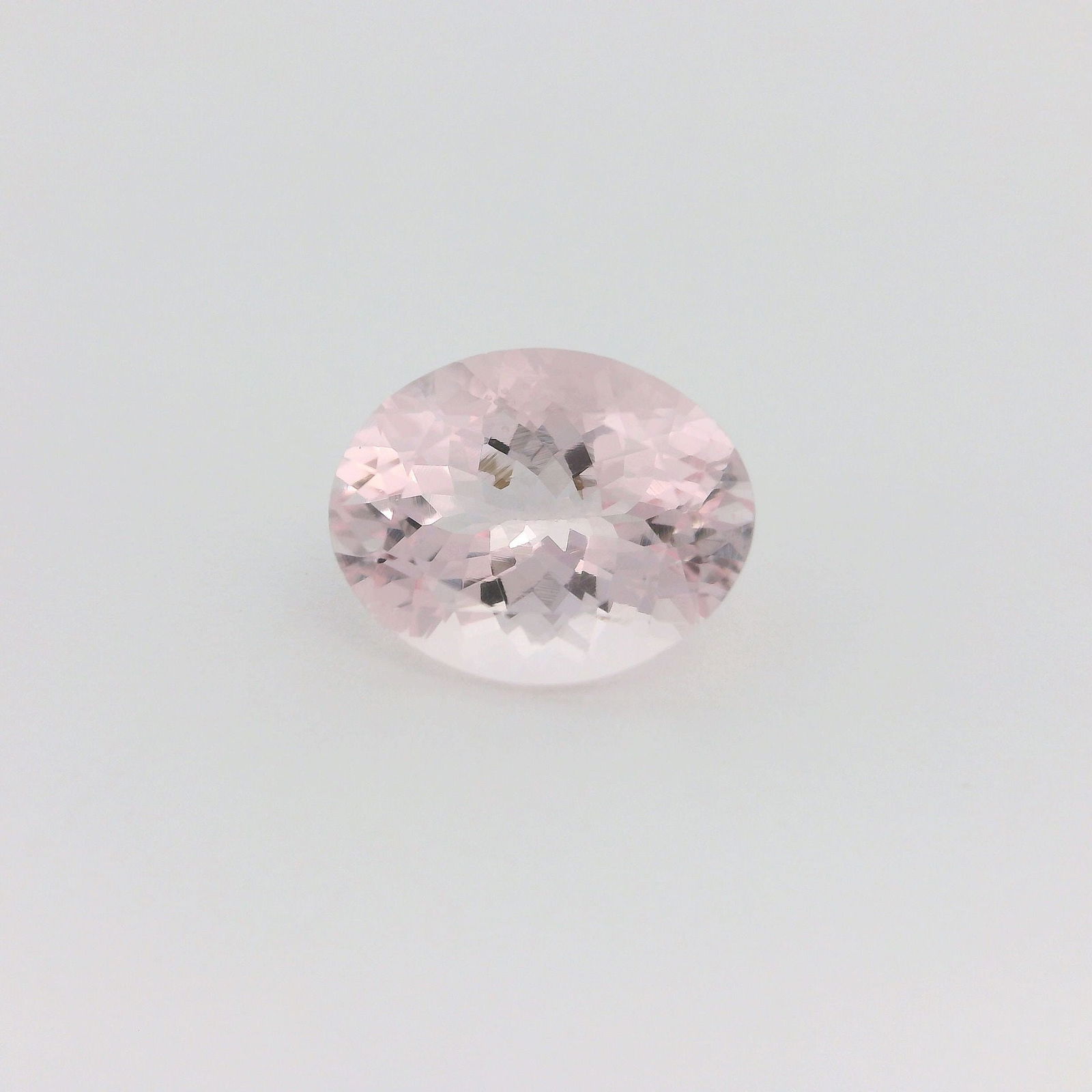 Loose Morganite Gemstone - GSI Oval 2.17ct Pink SI: Loose Morganite Gemstone - GSI Oval 2.17ct Pink SI This listing features Loose Morganite Gemstone - GSI Oval 2.17ct Pink SI. Item specifics are provided below. Item Specifics: Type: Morganite Carat: 2