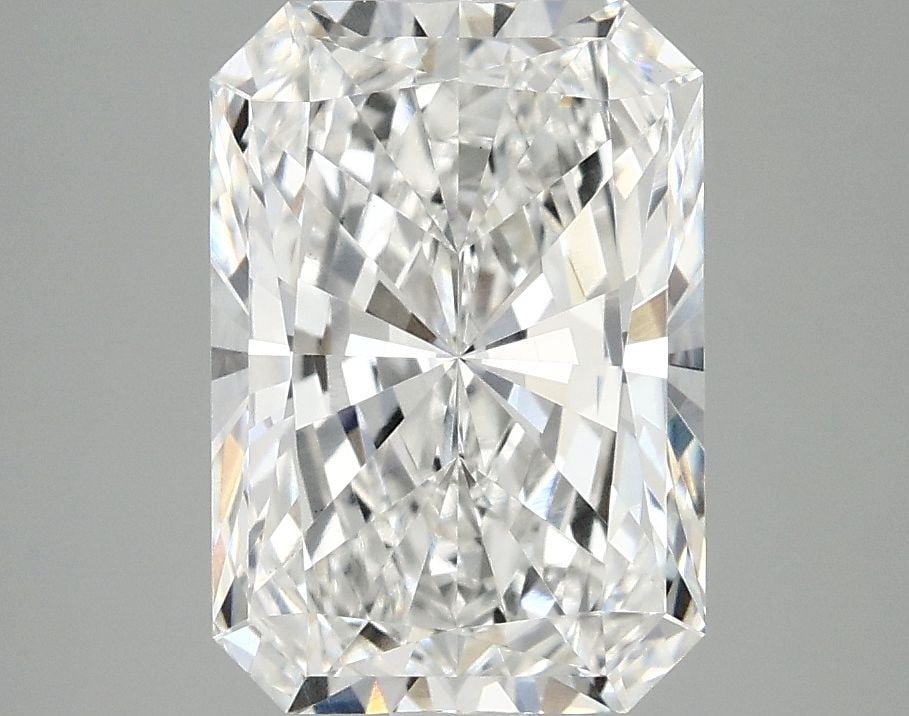 Loose Lab Diamond - IGI Radiant 3.1ct E VVS2: Loose Lab Diamond - IGI Radiant 3.1ct E VVS2 This listing features Loose Lab Diamond - IGI Radiant 3.1ct E VVS2. Item specifics are provided below. Item Specifics: Source: This Is A Real Diamond Grown