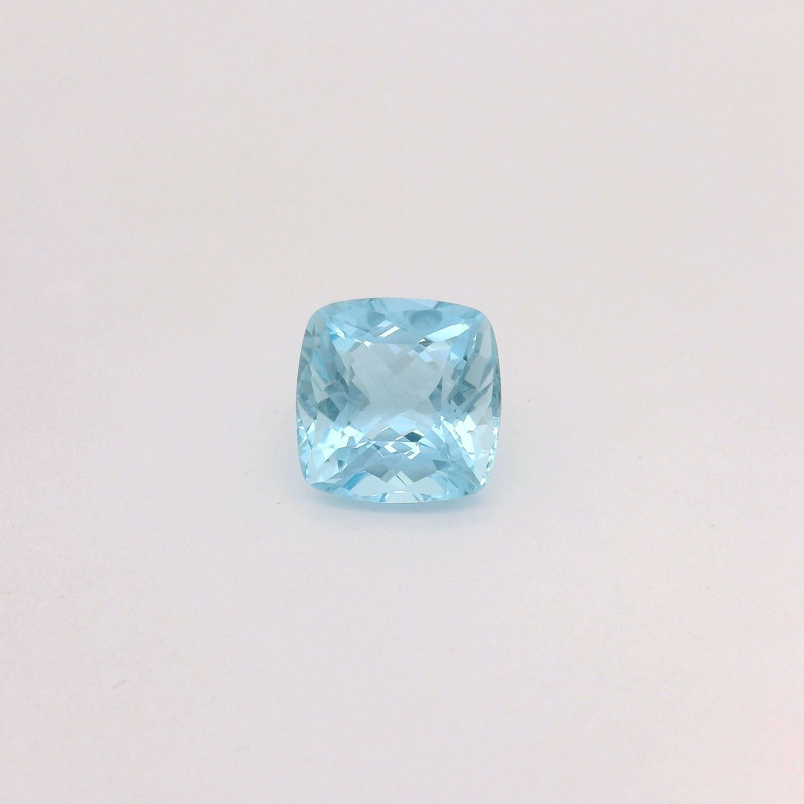 Loose Aquamarine Gemstone - GSI Cushion 3.48ct Blue EC: Loose Aquamarine Gemstone - GSI Cushion 3.48ct Blue EC This listing features Loose Aquamarine Gemstone - GSI Cushion 3.48ct Blue EC. Item specifics are provided below. Item Specifics: Type: Aquamarine