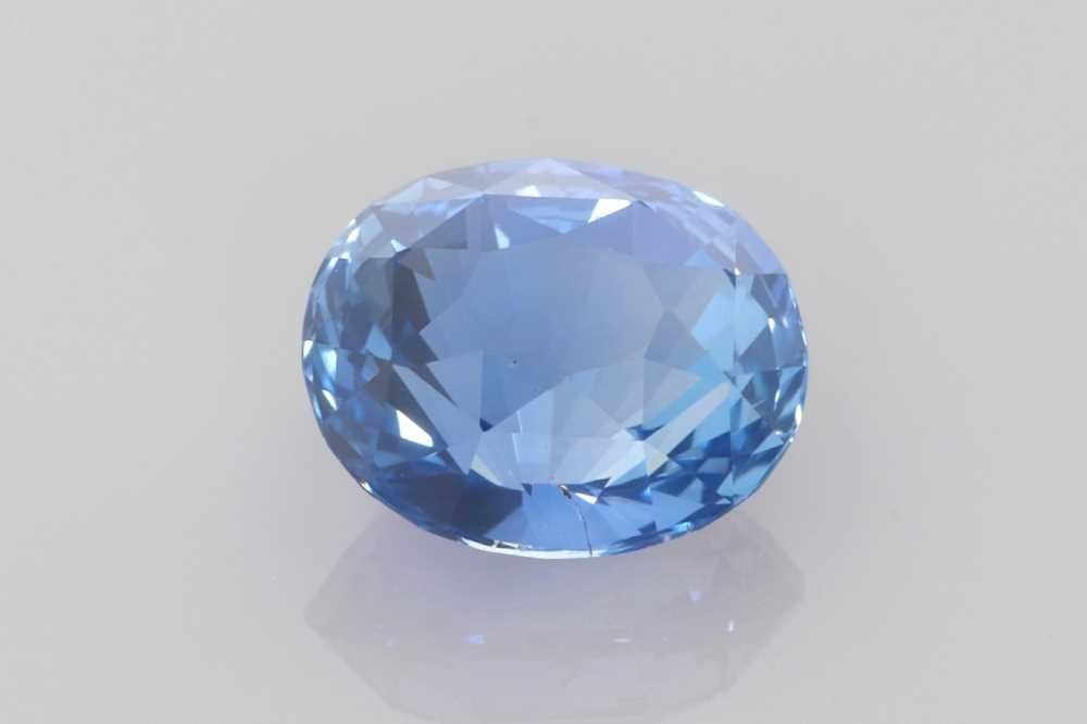 Loose Sapphire Gemstone - GIA Oval 2.17ct Blue EC: Loose Sapphire Gemstone - GIA Oval 2.17ct Blue EC This listing features Loose Sapphire Gemstone - GIA Oval 2.17ct Blue EC. Item specifics are provided below. Item Specifics: Type: Sapphire Carat: 2.17