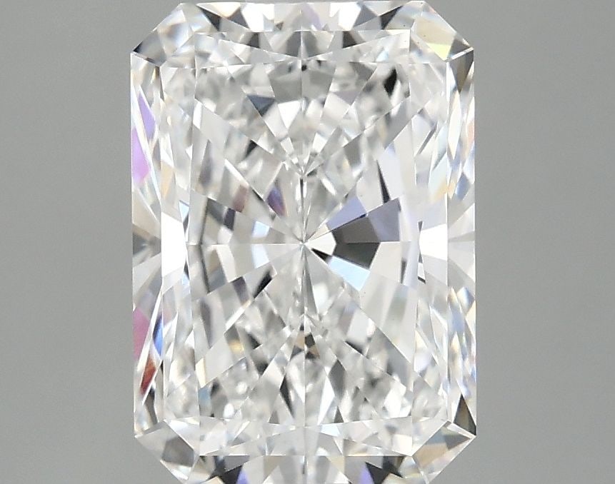 Loose Lab Diamond - IGI Radiant 3.07ct D VVS2: Loose Lab Diamond - IGI Radiant 3.07ct D VVS2 This listing features Loose Lab Diamond - IGI Radiant 3.07ct D VVS2. Item specifics are provided below. Item Specifics: Source: This Is A Real Diamond