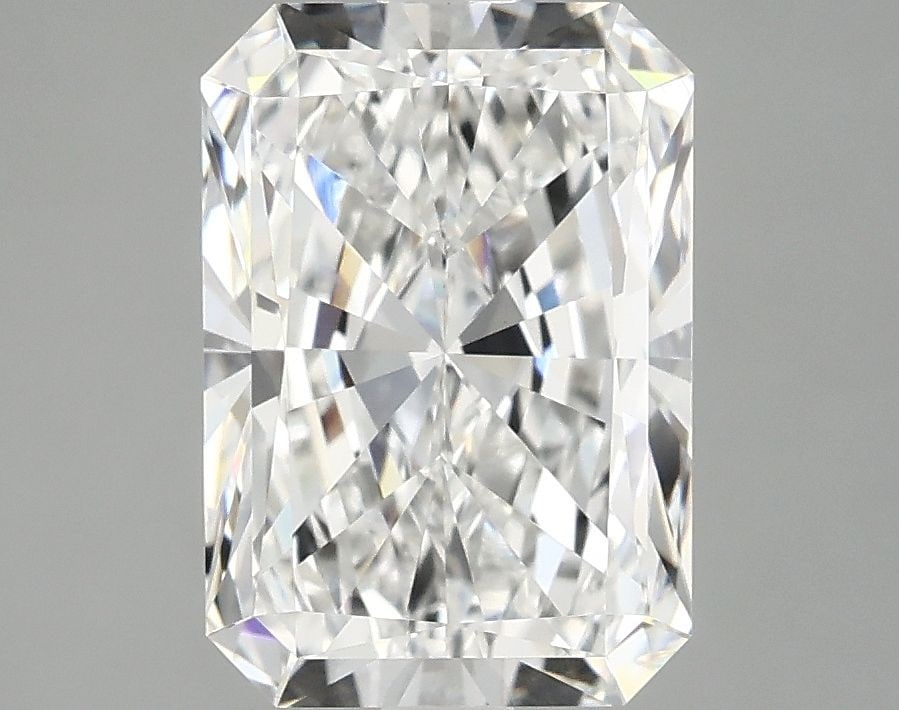 Loose Lab Diamond - IGI Radiant 3.09ct E VS1: Loose Lab Diamond - IGI Radiant 3.09ct E VS1 This listing features Loose Lab Diamond - IGI Radiant 3.09ct E VS1. Item specifics are provided below. Item Specifics: Source: This Is A Real Diamond Grown