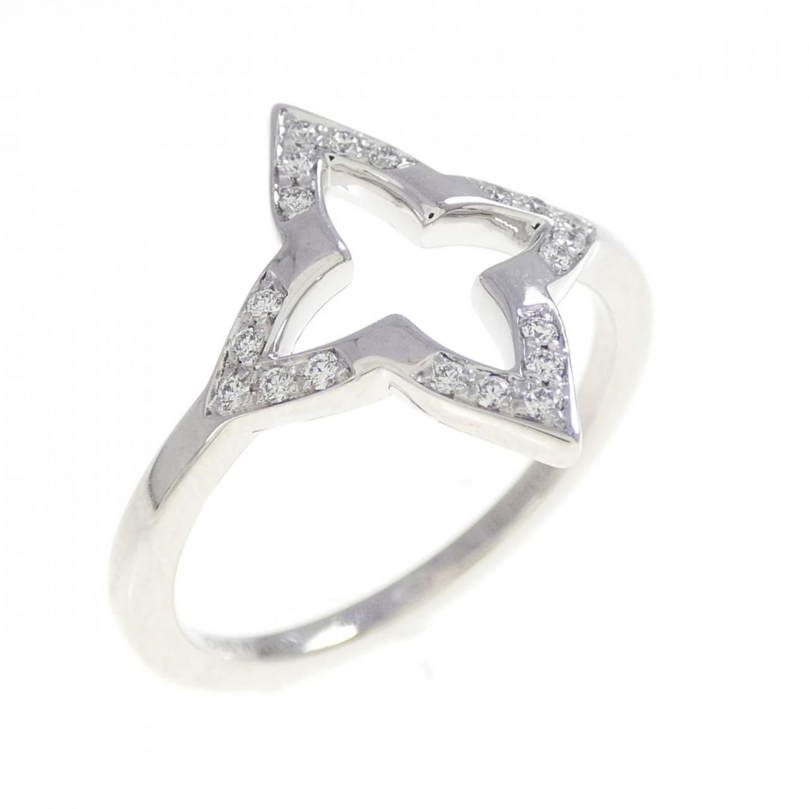 (18K) Louis Vuitton Band Ring White Gold: (18K) Louis Vuitton Band Ring White Gold This listing features (18K) Louis Vuitton Band Ring White Gold. Item specifics are provided below. Item Specifics: Brand: Louis Vuitton Type: Band Ring Gender: