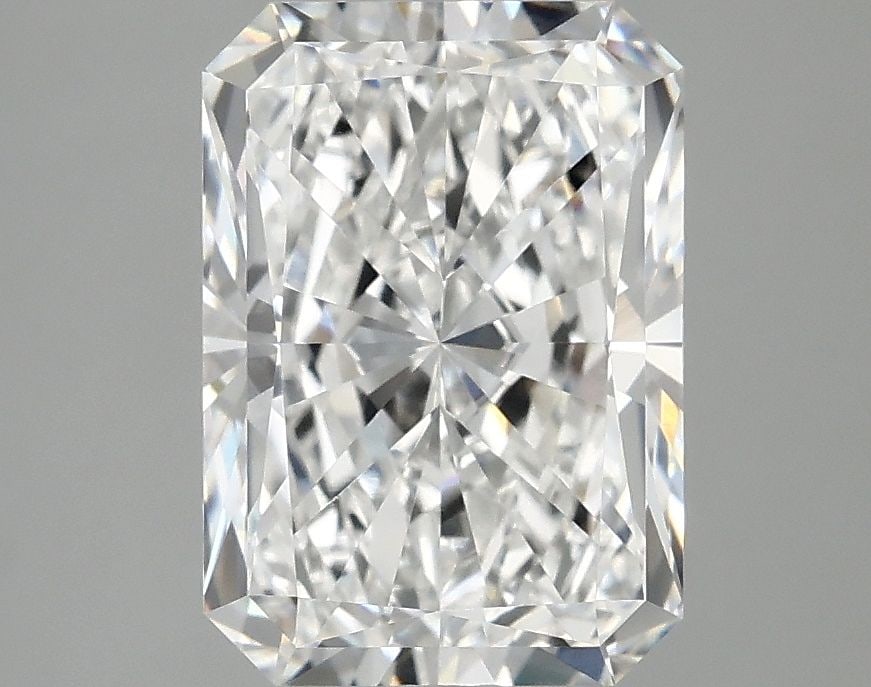 Loose Lab Diamond - IGI Radiant 3.08ct E VS1: Loose Lab Diamond - IGI Radiant 3.08ct E VS1 This listing features Loose Lab Diamond - IGI Radiant 3.08ct E VS1. Item specifics are provided below. Item Specifics: Source: This Is A Real Diamond
