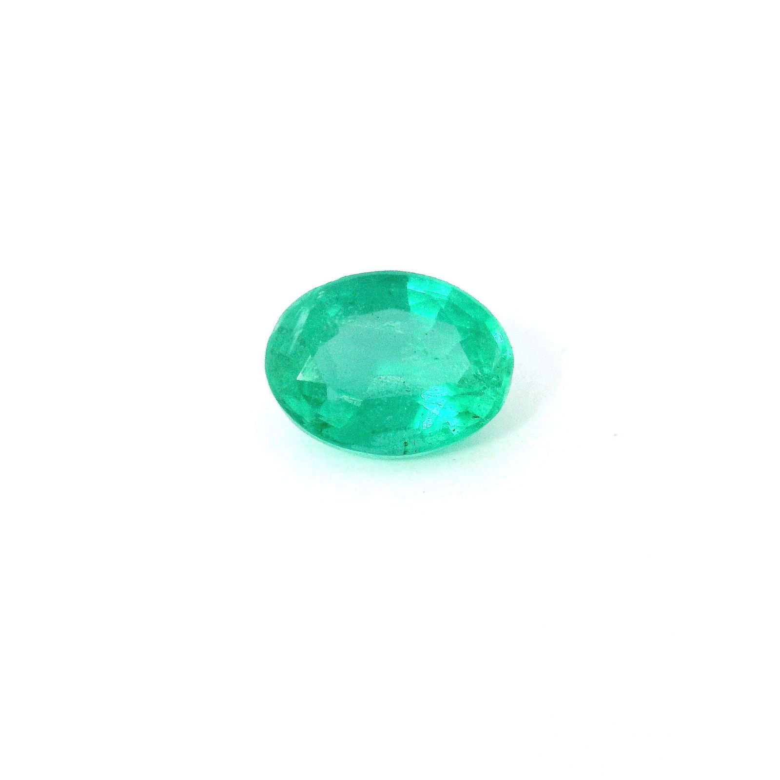 Loose Emerald Gemstone - GSI Oval 1.21ct Green SI: Loose Emerald Gemstone - GSI Oval 1.21ct Green SI This listing features Loose Emerald Gemstone - GSI Oval 1.21ct Green SI. Item specifics are provided below. Item Specifics: Type: Emerald Carat: 1.21