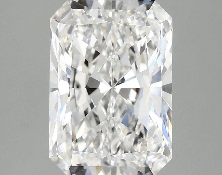 Loose Lab Diamond - IGI Radiant 3.09ct E VVS2: Loose Lab Diamond - IGI Radiant 3.09ct E VVS2 This listing features Loose Lab Diamond - IGI Radiant 3.09ct E VVS2. Item specifics are provided below. Item Specifics: Source: This Is A Real Diamond Gro