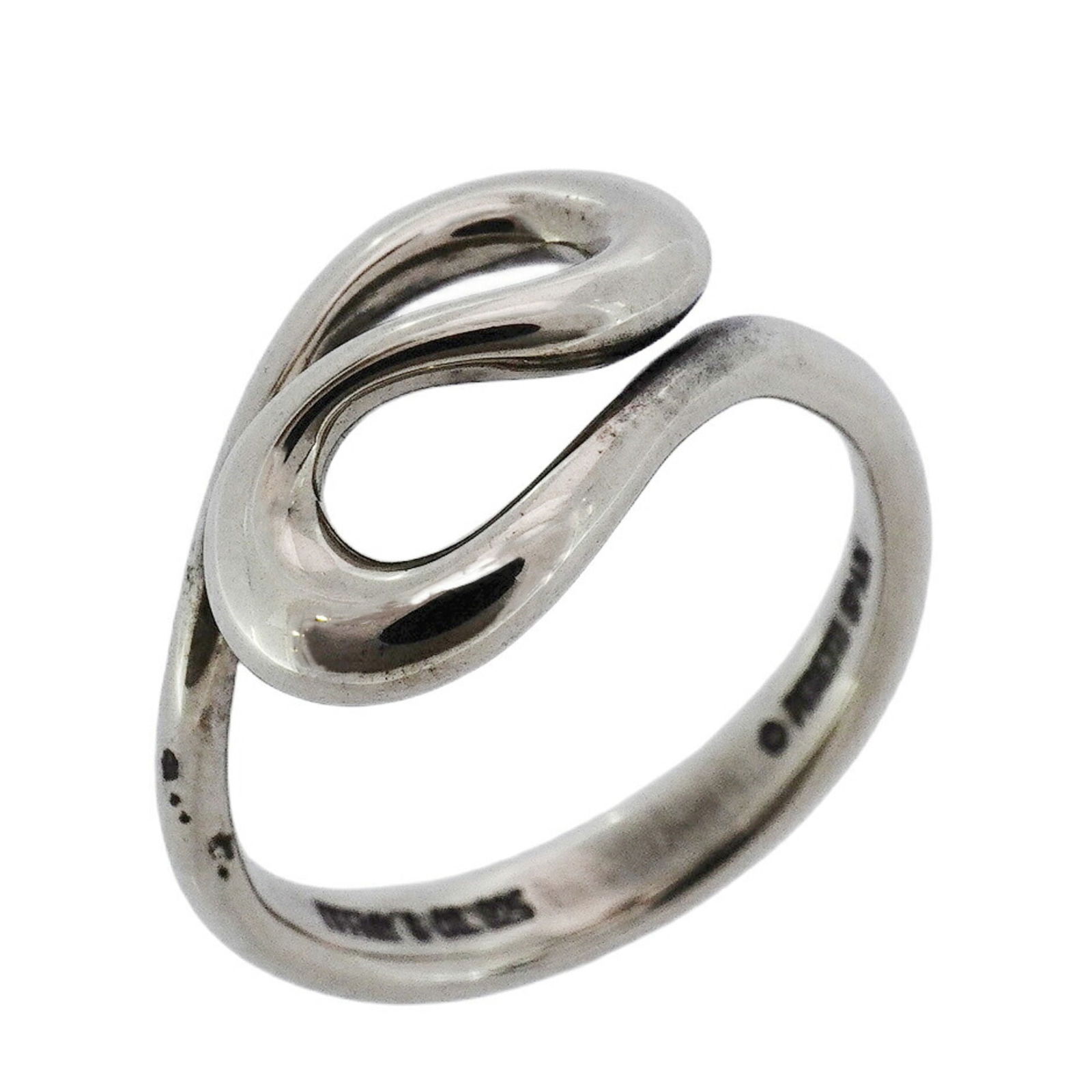 925 Tiffany Band Ring Silver: 925 Tiffany Band Ring Silver This listing features 925 Tiffany Band Ring Silver. Item specifics are provided below. Item Specifics: Brand: Tiffany Type: Band Ring Gender: Women Material: Silver 925 Us