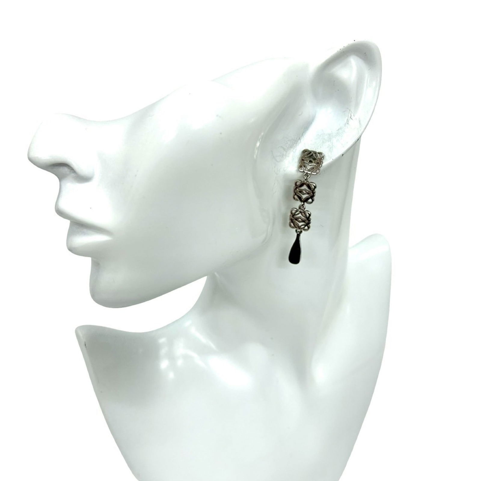 Alloy Loewe Stud Earrings: Alloy Loewe Stud Earrings This listing features Alloy Loewe Stud Earrings. Item specifics are provided below. Item Specifics: Brand: Loewe Type: Stud Earrings Gender: Women Material: Alloy Color: