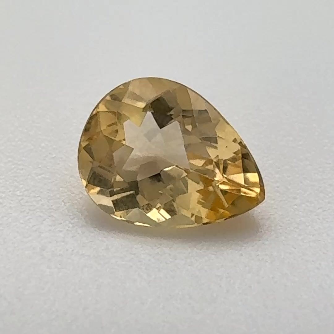 Loose Topaz Gemstone - Pear 1.095ct Yellow SI: Loose Topaz Gemstone - Pear 1.095ct Yellow SI This listing features Loose Topaz Gemstone - Pear 1.095ct Yellow SI. Item specifics are provided below. Item Specifics: Type: Topaz Carat: 1.095 Cut: