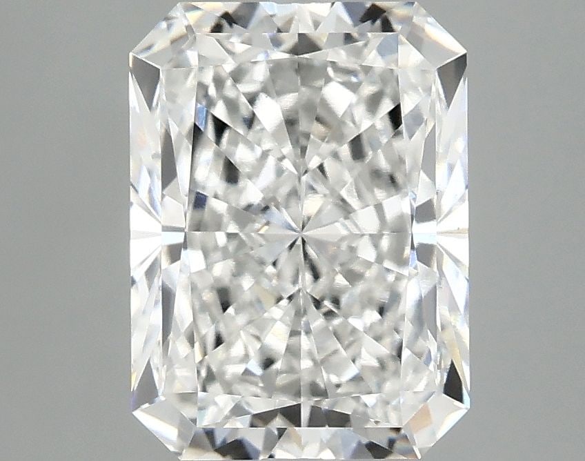Loose Lab Diamond - IGI Radiant 3.05ct E VS1: Loose Lab Diamond - IGI Radiant 3.05ct E VS1 This listing features Loose Lab Diamond - IGI Radiant 3.05ct E VS1. Item specifics are provided below. Item Specifics: Source: This Is A Real Diamond