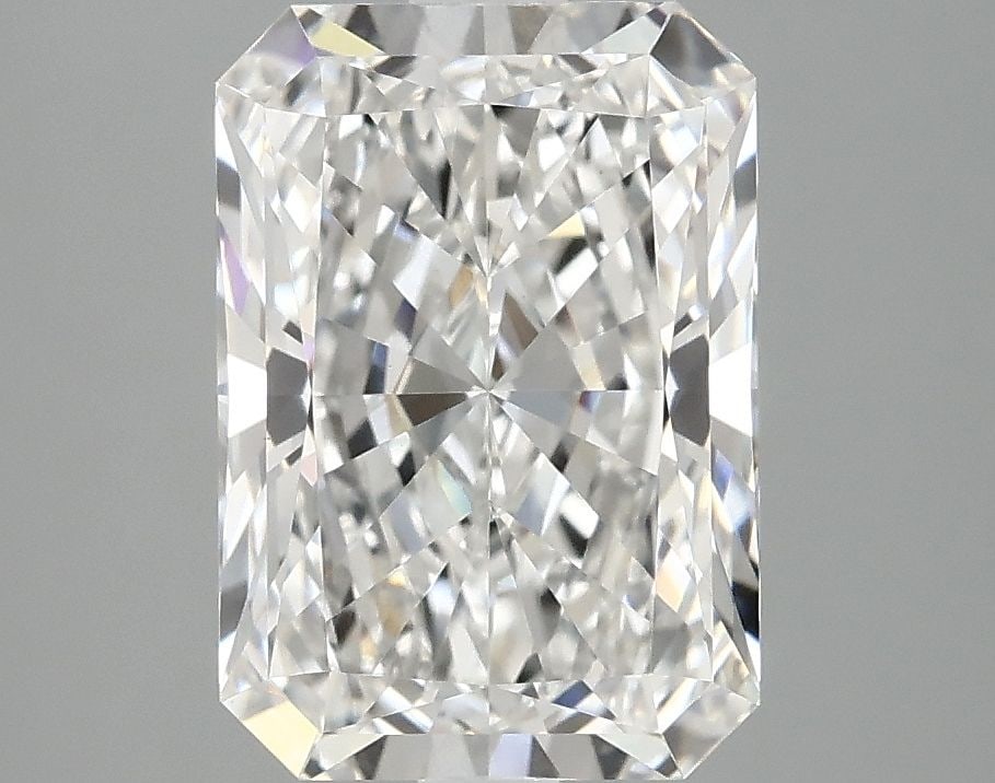 Loose Lab Diamond - IGI Radiant 3.1ct E VVS2: Loose Lab Diamond - IGI Radiant 3.1ct E VVS2 This listing features Loose Lab Diamond - IGI Radiant 3.1ct E VVS2. Item specifics are provided below. Item Specifics: Source: This Is A Real Diamond Grown