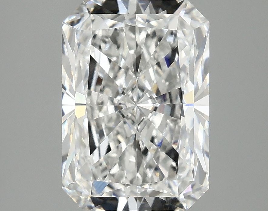 Loose Lab Diamond - IGI Radiant 3.1ct E VVS2: Loose Lab Diamond - IGI Radiant 3.1ct E VVS2 This listing features Loose Lab Diamond - IGI Radiant 3.1ct E VVS2. Item specifics are provided below. Item Specifics: Source: This Is A Real Diamond