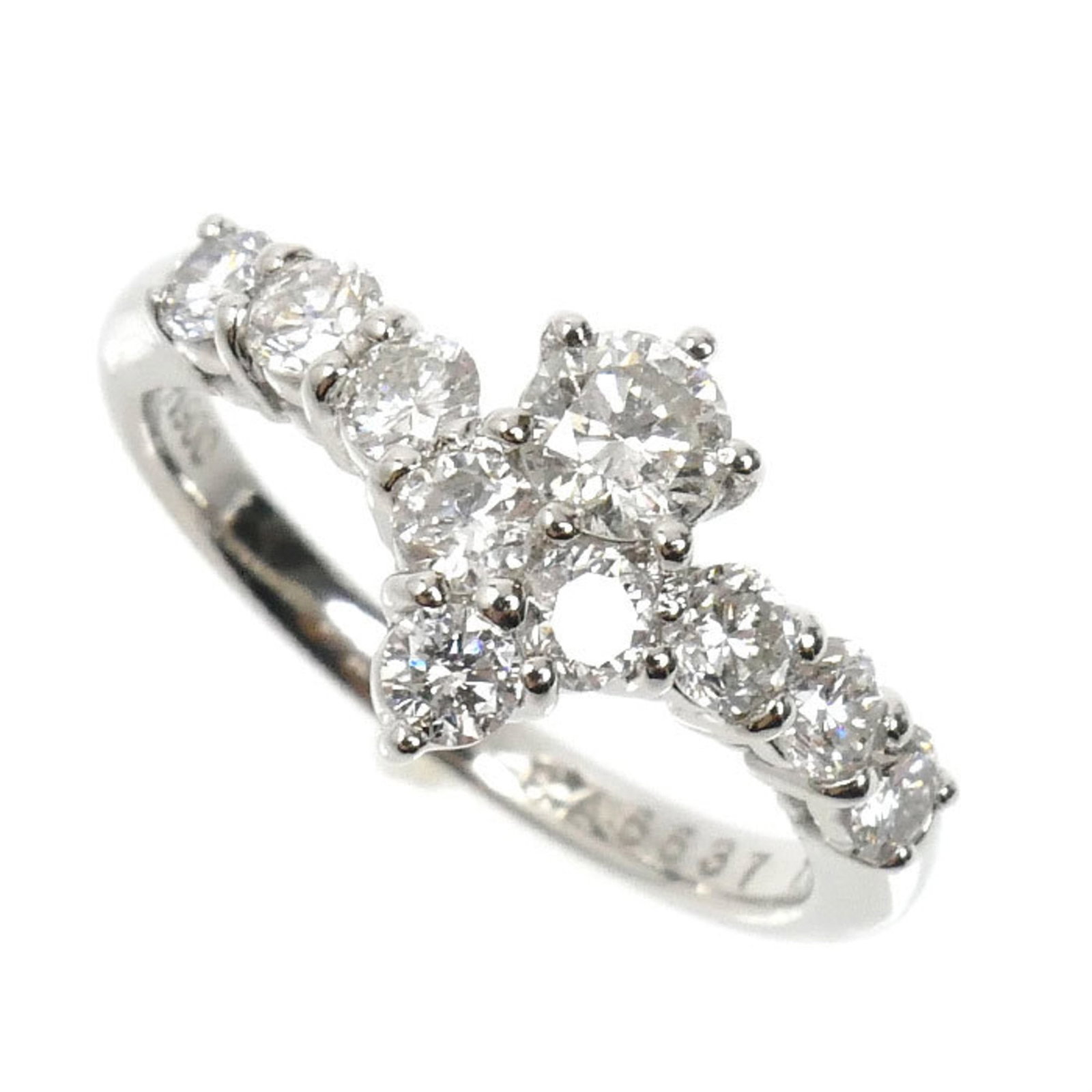 900 Seiko Band Ring Platinum: 900 Seiko Band Ring Platinum This listing features 900 Seiko Band Ring Platinum. Item specifics are provided below. Item Specifics: Brand: Seiko Type: Band Ring Gender: Women Color: Platinum Material: