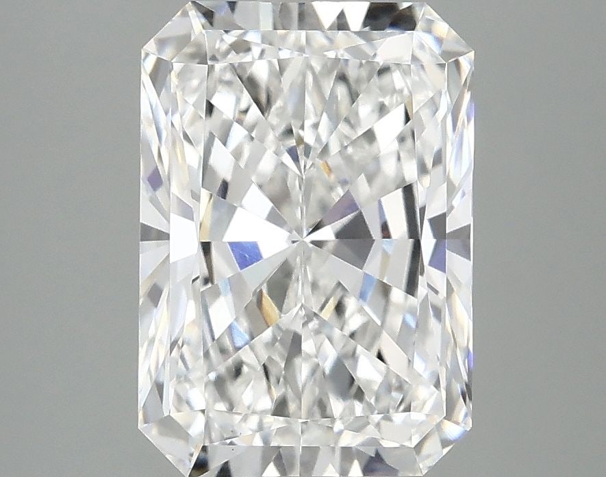 Loose Lab Diamond - IGI Radiant 3.1ct E VVS2: Loose Lab Diamond - IGI Radiant 3.1ct E VVS2 This listing features Loose Lab Diamond - IGI Radiant 3.1ct E VVS2. Item specifics are provided below. Item Specifics: Source: This Is A Real Diamond