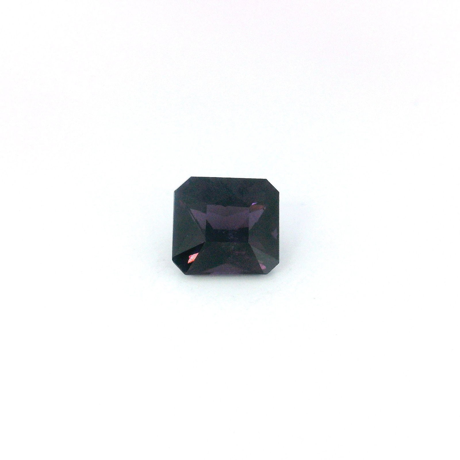 Loose Spinel Gemstone - GSI Octagonal 1.19ct Purple SI: Loose Spinel Gemstone - GSI Octagonal 1.19ct Purple SI This listing features Loose Spinel Gemstone - GSI Octagonal 1.19ct Purple SI. Item specifics are provided below. Item Specifics: Type: Spinel Car