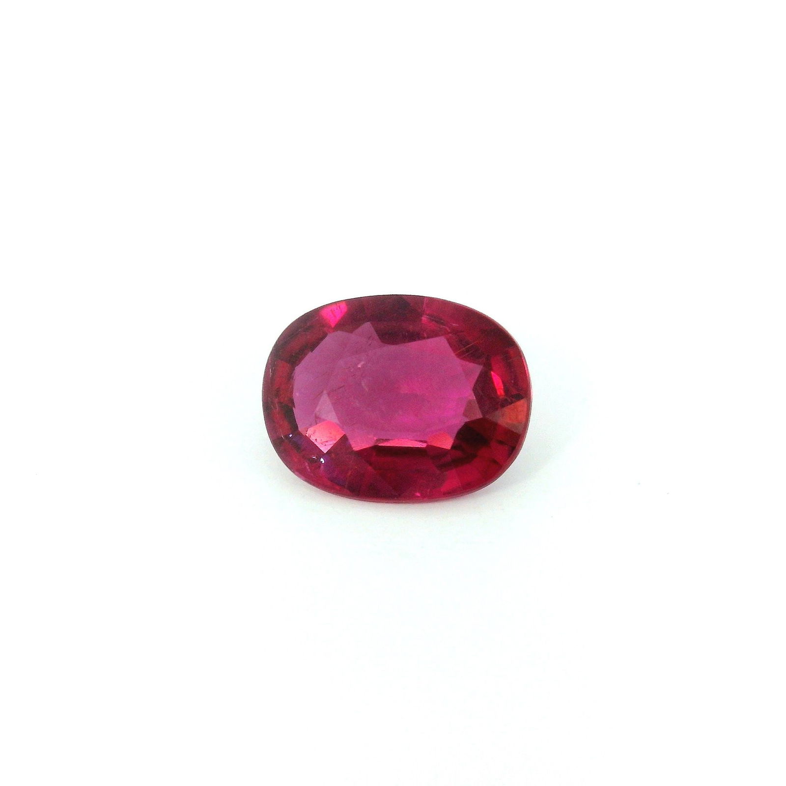 Loose Tourmaline Gemstone - GSI Oval 1.61ct Pink SI: Loose Tourmaline Gemstone - GSI Oval 1.61ct Pink SI This listing features Loose Tourmaline Gemstone - GSI Oval 1.61ct Pink SI. Item specifics are provided below. Item Specifics: Type: Tourmaline Carat