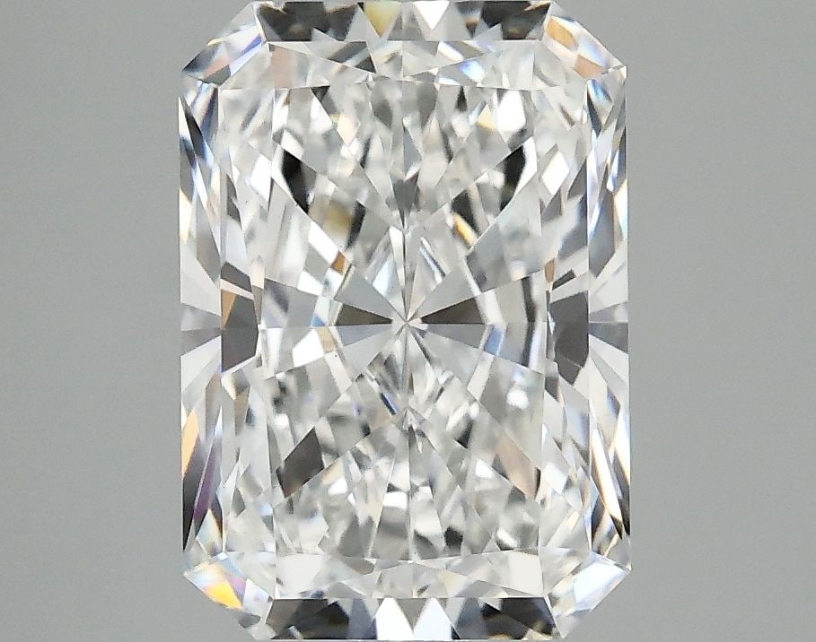 Loose Lab Diamond - IGI Radiant 3.09ct E VS1: Loose Lab Diamond - IGI Radiant 3.09ct E VS1 This listing features Loose Lab Diamond - IGI Radiant 3.09ct E VS1. Item specifics are provided below. Item Specifics: Source: This Is A Real Diamond Grown