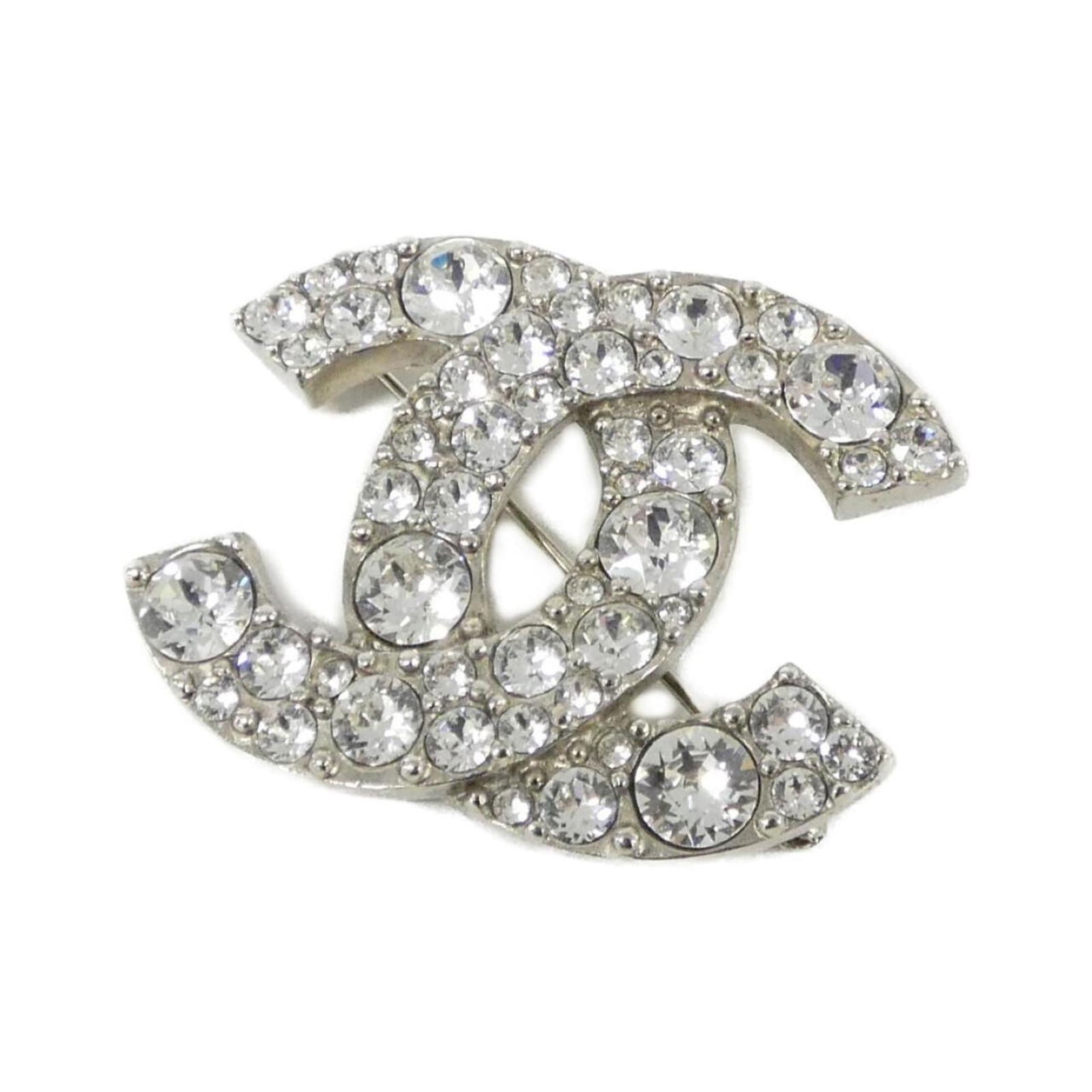 Brooch Chanel: Brooch Chanel This listing features Brooch Chanel. Item specifics are provided below. Item Specifics: Brand: Chanel Type: Brooch Gender: Women Color: Clear Size (Hxwxd): 3.5cm x 4.5cm / 1.37'' x 1.77'