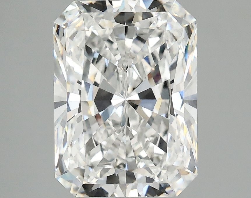 Loose Lab Diamond - IGI Radiant 3.08ct E VVS2: Loose Lab Diamond - IGI Radiant 3.08ct E VVS2 This listing features Loose Lab Diamond - IGI Radiant 3.08ct E VVS2. Item specifics are provided below. Item Specifics: Source: This Is A Real Diamond Gro