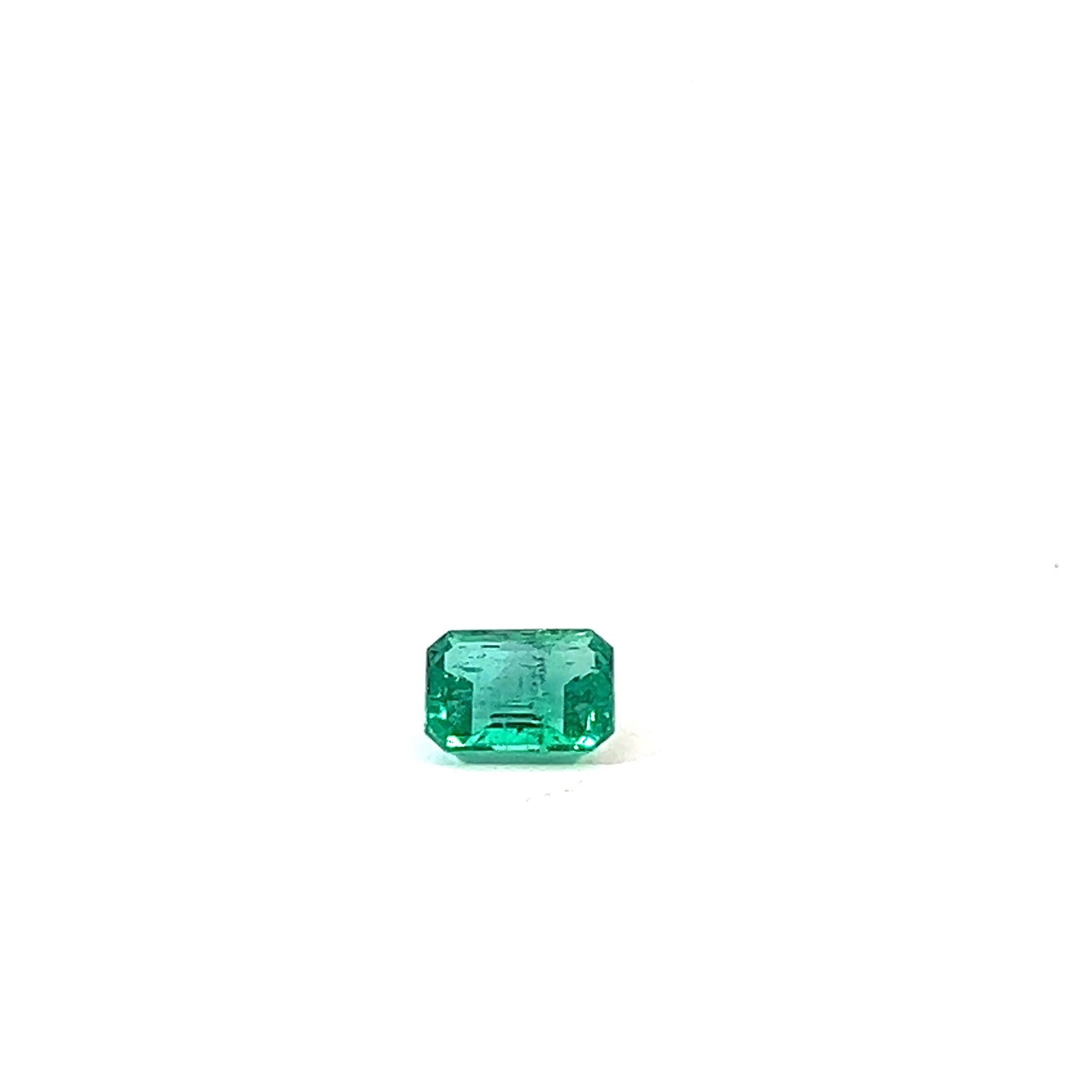 Loose Emerald Gemstone - Emerald 1.25ct Green SI: Loose Emerald Gemstone - Emerald 1.25ct Green SI This listing features Loose Emerald Gemstone - Emerald 1.25ct Green SI. Item specifics are provided below. Item Specifics: Type: Emerald Carat: 1.25 Cu