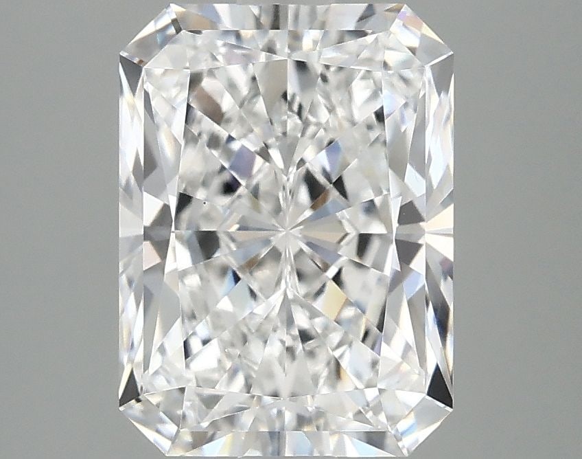 Loose Lab Diamond - IGI Radiant 3.04ct E VS1: Loose Lab Diamond - IGI Radiant 3.04ct E VS1 This listing features Loose Lab Diamond - IGI Radiant 3.04ct E VS1. Item specifics are provided below. Item Specifics: Source: This Is A Real Diamond Grown
