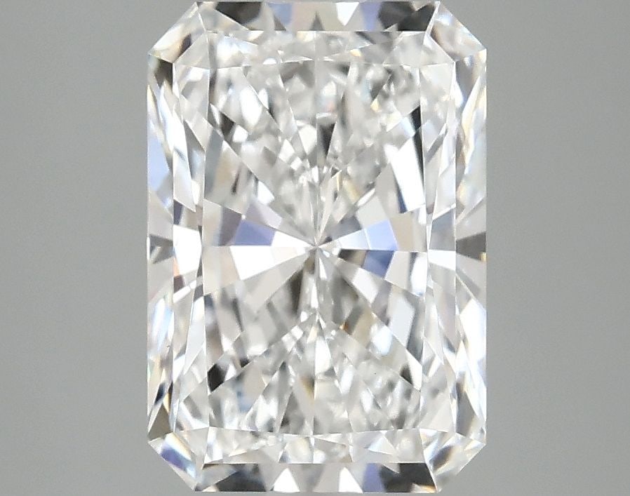 Loose Lab Diamond - IGI Radiant 3.03ct E VVS2: Loose Lab Diamond - IGI Radiant 3.03ct E VVS2 This listing features Loose Lab Diamond - IGI Radiant 3.03ct E VVS2. Item specifics are provided below. Item Specifics: Source: This Is A Real Diamond Gro