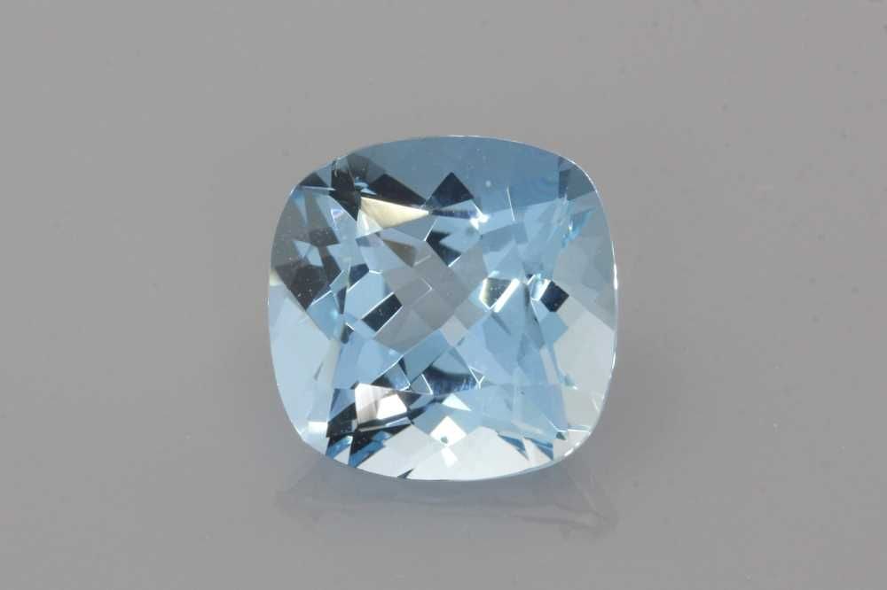 Loose Aquamarine Gemstone - Cushion 2.95ct Blue EC: Loose Aquamarine Gemstone - Cushion 2.95ct Blue EC This listing features Loose Aquamarine Gemstone - Cushion 2.95ct Blue EC. Item specifics are provided below. Item Specifics: Type: Aquamarine Carat: