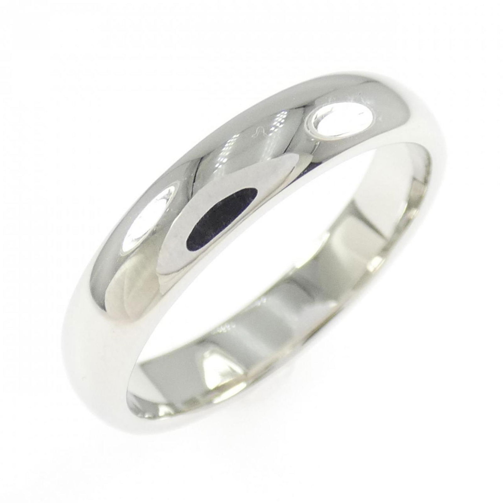 950 Tiffany Band Ring Platinum: 950 Tiffany Band Ring Platinum This listing features 950 Tiffany Band Ring Platinum. Item specifics are provided below. Item Specifics: Brand: Tiffany Type: Band Ring Gender: Men Material: Platinum 95