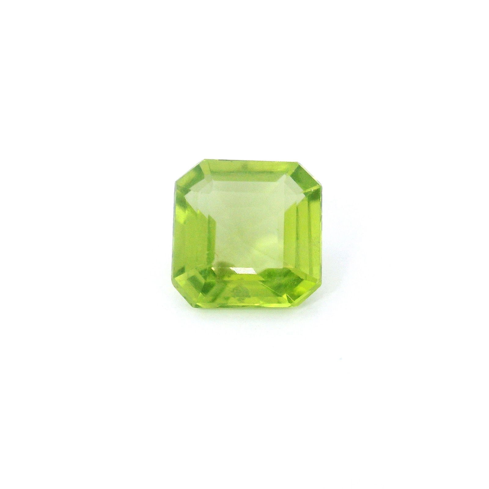 Loose Peridot Gemstone - GSI Octagonal 2.3ct Green SI: Loose Peridot Gemstone - GSI Octagonal 2.3ct Green SI This listing features Loose Peridot Gemstone - GSI Octagonal 2.3ct Green SI. Item specifics are provided below. Item Specifics: Type: Peridot