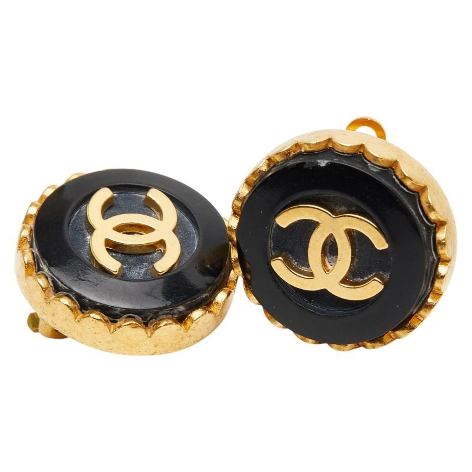 Plating Chanel Clip Earrings Gold: Plating Chanel Clip Earrings Gold This listing features Plating Chanel Clip Earrings Gold. Item specifics are provided below. Item Specifics: Brand: Chanel Type: Clip Earrings Gender: Women Material: